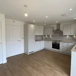 Rent 3 bedroom flat in East Midlands