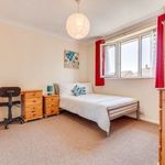 Rent 5 bedroom flat in South East England