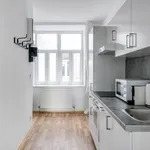 Rent 1 bedroom apartment of 536 m² in vienna