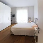 Rent 3 bedroom apartment of 180 m² in Milano