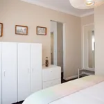 Rent 1 bedroom apartment in Lisbon