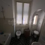 Rent 2 bedroom apartment of 95 m² in Genova