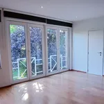 Maison de 1000 m² avec 6 chambre(s) en location à Waterloo