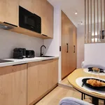 Rent 1 bedroom apartment of 18 m² in Paris