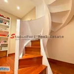 Rent 6 bedroom apartment of 220 m² in Rome