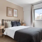 Rent 2 bedroom apartment of 65 m² in Lisbon