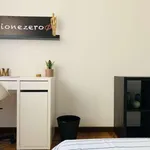 Rent a room in turin