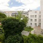 Rent 1 bedroom apartment of 53 m² in Paris