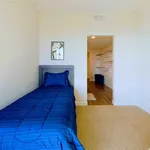 Rent 4 bedroom student apartment of 13 m² in Los Angeles