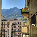 Affitto 3 camera appartamento di 87 m² in Aosta