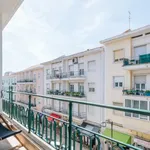 Rent 3 bedroom apartment in Lisbon