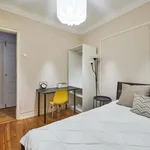 Rent a room of 100 m² in Lisboa