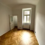 Rent 3 bedroom house in Praha 1