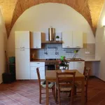 Rent 5 bedroom apartment of 127 m² in Calcinaia