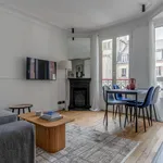 Appartement de 463 m² avec 1 chambre(s) en location à Paris