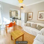 Rent 1 bedroom apartment in Reigate and Banstead