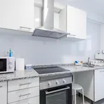 Rent 5 bedroom apartment in Valencia