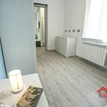 Rent 3 bedroom apartment of 84 m² in Genoa