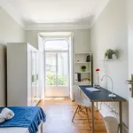 Rent 7 bedroom apartment in Lisbon