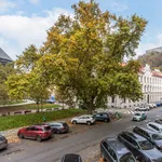 Rent 5 bedroom apartment of 98 m² in karlin