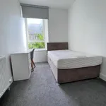 Rent 4 bedroom flat in Scotland