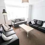 Rent 6 bedroom house in Leeds