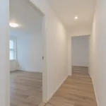 Huur 4 slaapkamer appartement van 161 m² in De Burgen