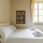 Rent 4 bedroom apartment of 45 m² in Milan