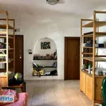 Rent 5 bedroom apartment of 60 m² in Genoa