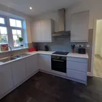 Rent 3 bedroom flat in South East England