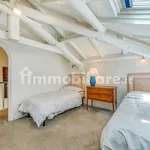 Rent 5 bedroom house of 330 m² in Rome