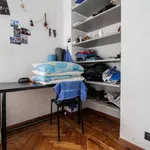 Rent a room of 170 m² in turin