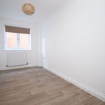 Rent 4 bedroom house in South East England