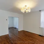 Maison de 3100 m² avec 3 chambre(s) en location à Toronto (Danforth Village-East York)