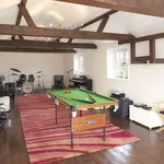 Rent 6 bedroom house in South East England