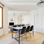 Appartement de 69 m² avec 2 chambre(s) en location à Paris