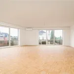 Rent 3 bedroom apartment in KONINGSHOOIKT