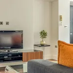 Rent 1 bedroom apartment of 549 m² in London