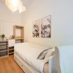 Rent 6 bedroom apartment in Lisbon