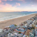 Rent 2 bedroom apartment of 111 m² in hermosa beach