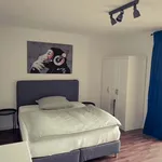 Miete 3 Schlafzimmer wohnung von 80 m² in Frankfurt am Main