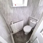 Rent 3 bedroom flat in Caerphilly