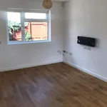 Rent 3 bedroom apartment in East Midlands