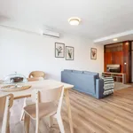 Rent 2 bedroom apartment of 79 m² in Porto