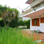 Rent 4 bedroom house of 82 m² in Furnari