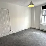 Rent 4 bedroom house in South East England