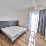 Rent 4 bedroom apartment of 80 m² in Colico