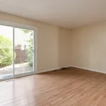 Appartement de 1097 m² avec 3 chambre(s) en location à Edmonton