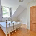 Flat to rent in Jenner Road, Guildford GU1