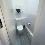 Rent 3 bedroom flat in West Midlands